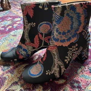 Brand new embroidered boots